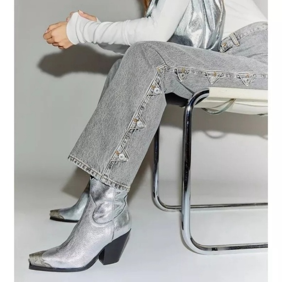 New Free People Brayden Silver Western Metallic Toe Boots - Picture 3 of 10